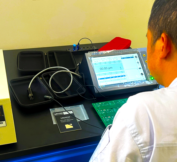 台式面铜测试仪装机